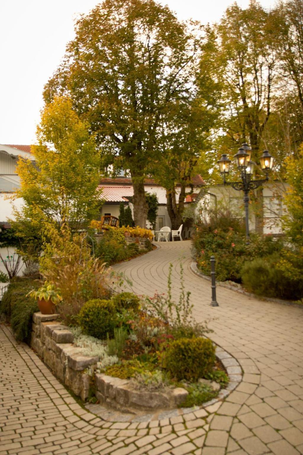 Altes Kurhaus Landhotel Trabelsdorf Екстериор снимка