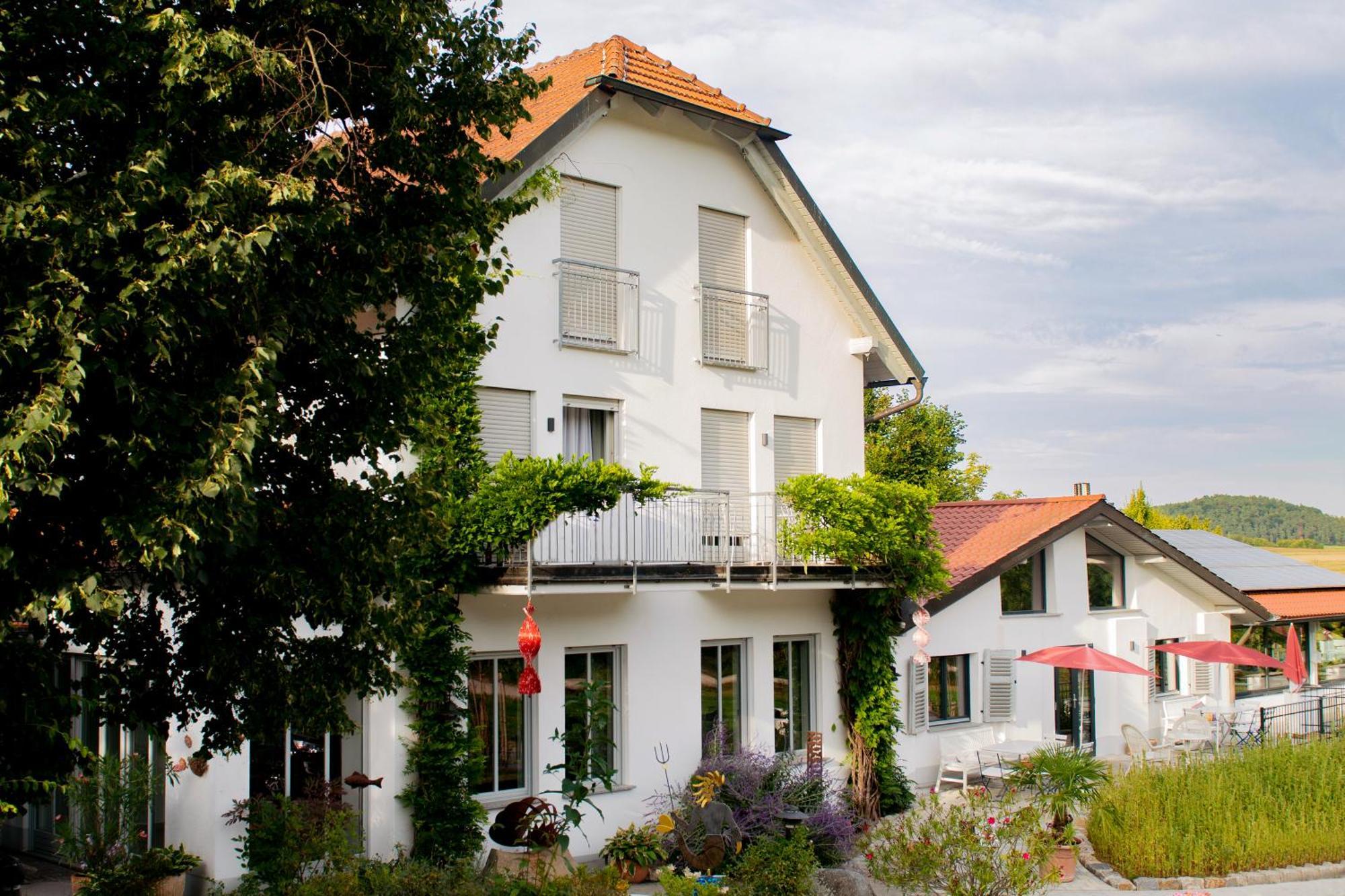 Altes Kurhaus Landhotel Trabelsdorf Екстериор снимка