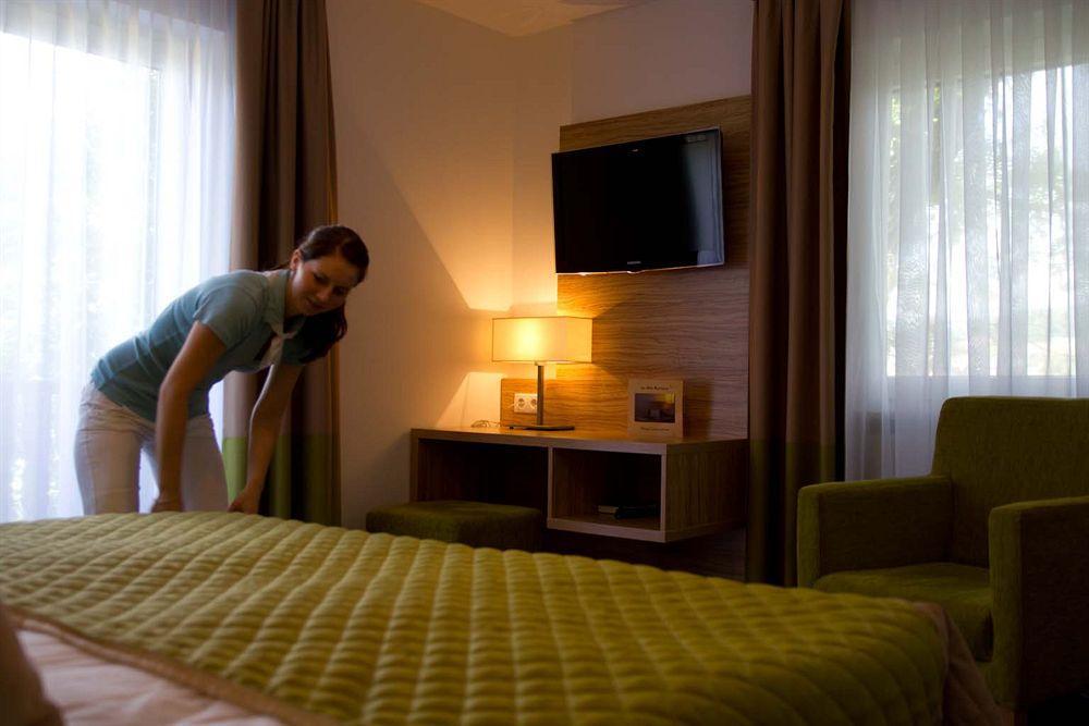 Altes Kurhaus Landhotel Trabelsdorf Екстериор снимка